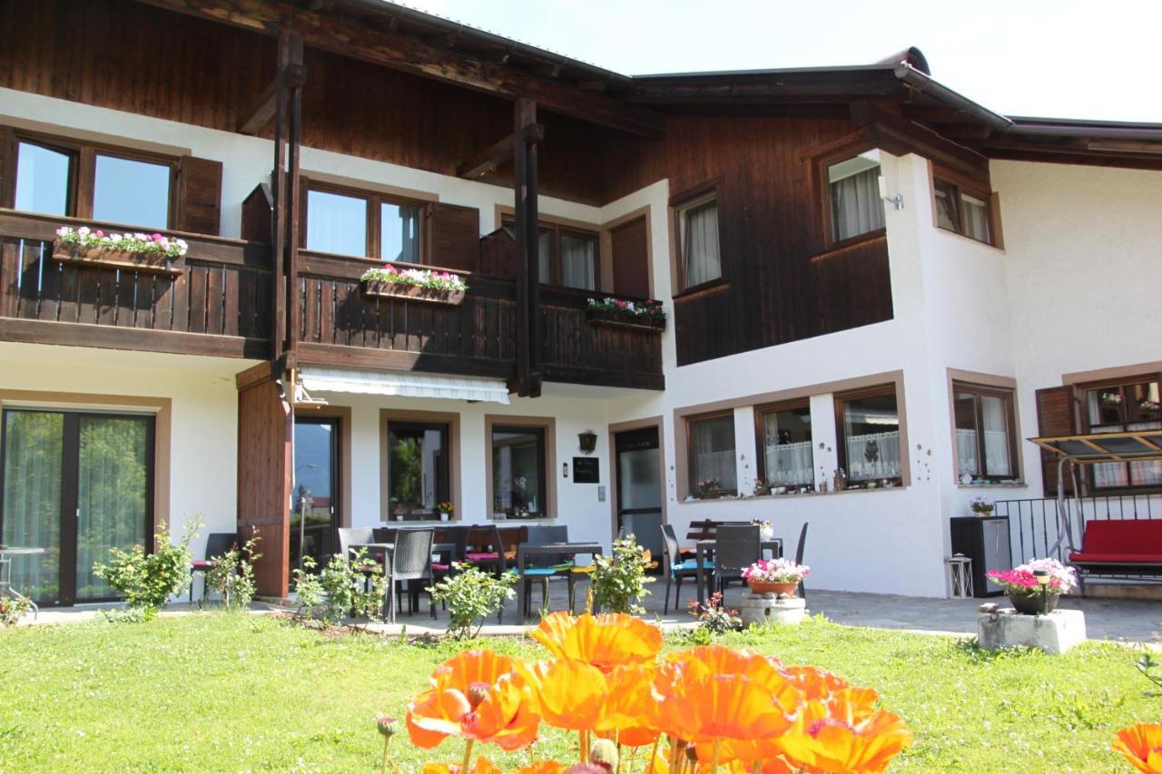 Residence Die Faerbe Випитено Экстерьер фото